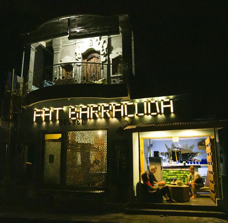Fat Barracuda Hostel Padangbai  Luaran gambar
